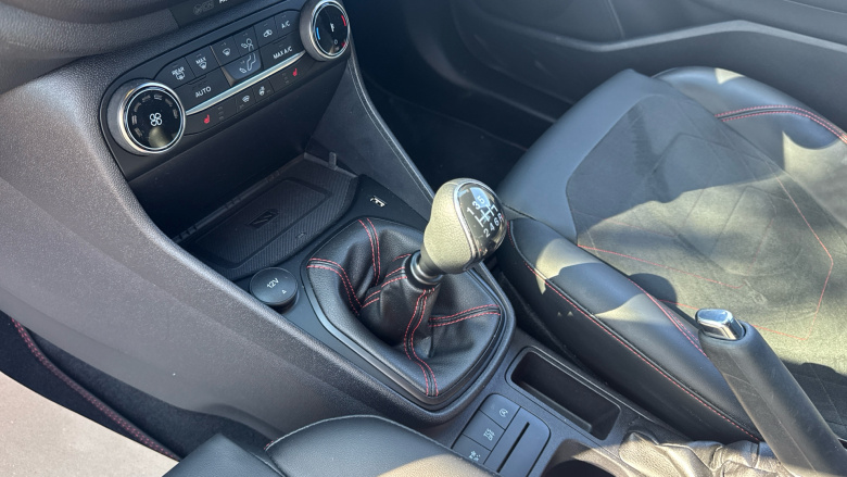 Ford Fiesta 1.0 EcoBoost Hybrid mHEV 125 ST-Line X Edition 5dr Petrol Hatchback